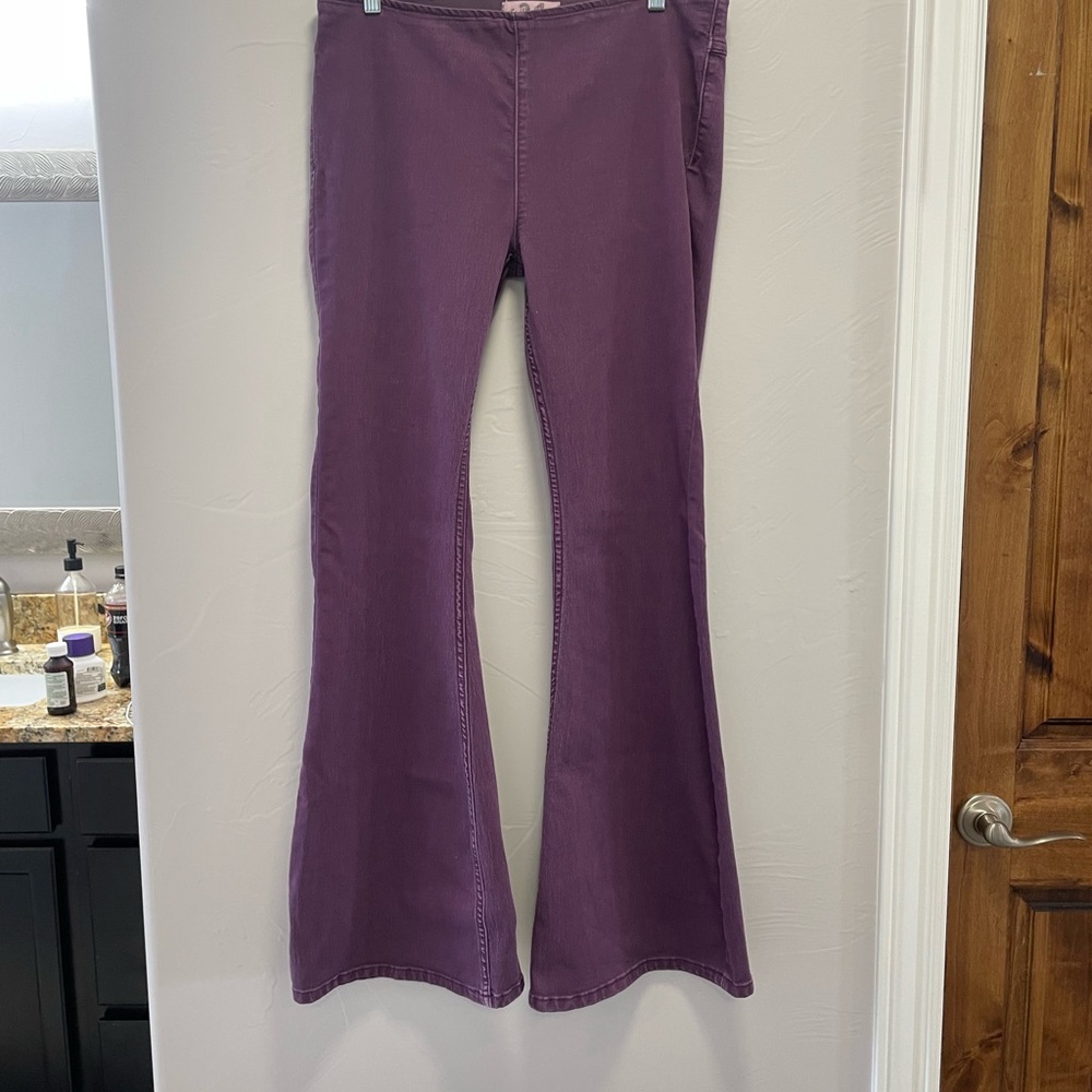 Free People Penny Pull-On Flare Jeans. Size 31. Brand New, perfect condition.